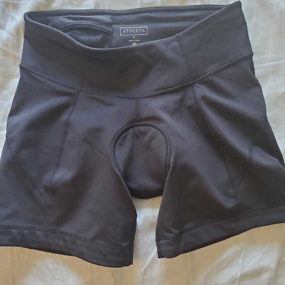 Athleta cycling Shorts size small, EUC